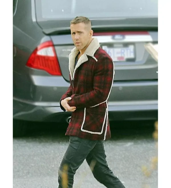 Deadpool Ryan Reynolds Red Jacket